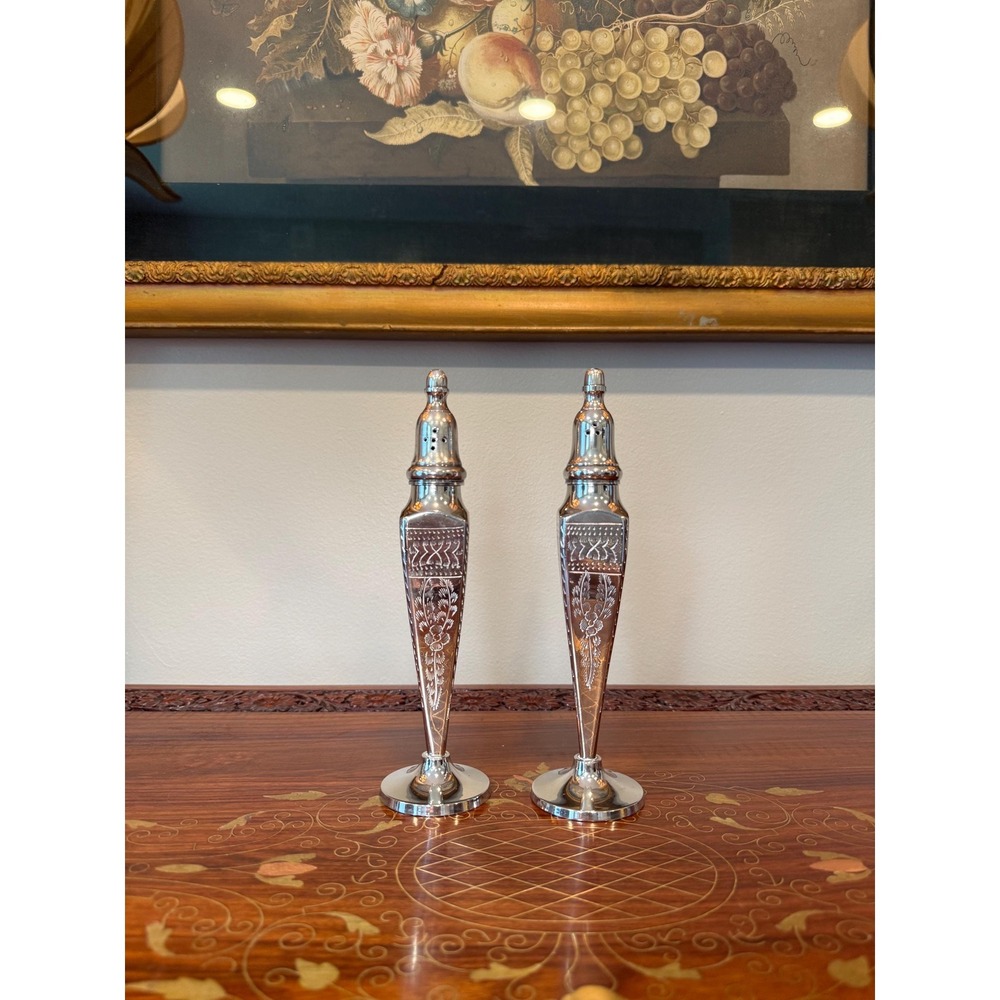 Vintage Towle Etched Floral Salt & Pepper Shakers‎